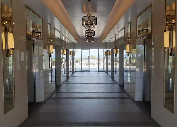 Smart - Infina Near Araneta Cubao Apartment *